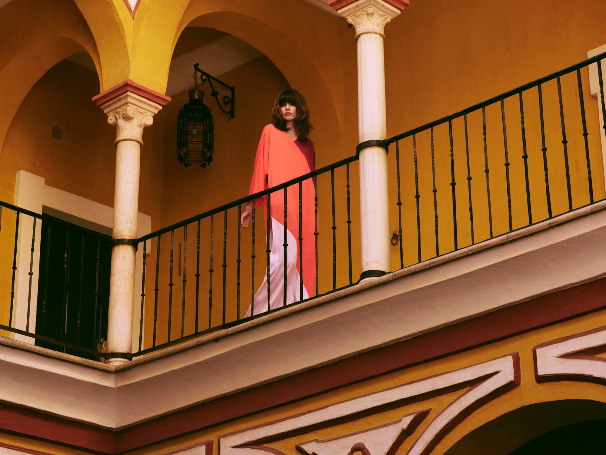 PRCO Woman on balcony